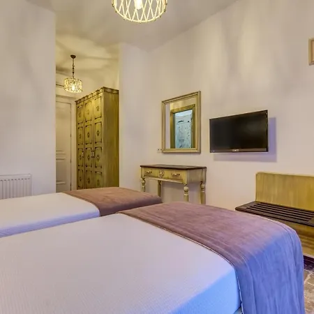 Bel Canto (adults Only) 알라카티